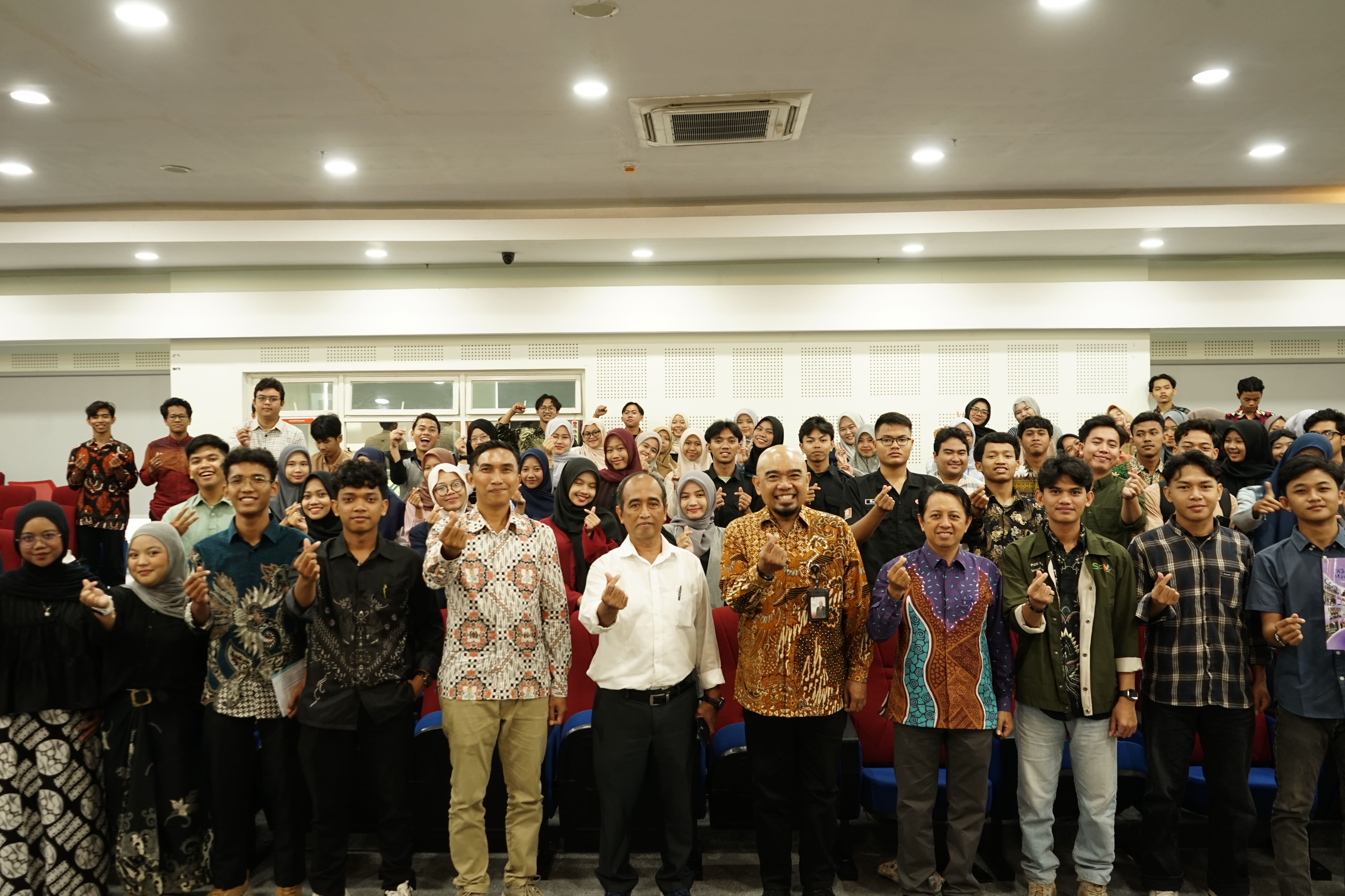 PT Sukadana Prima Sekuritas Gelar Seminar Literasi dan Inklusi Keuangan di...